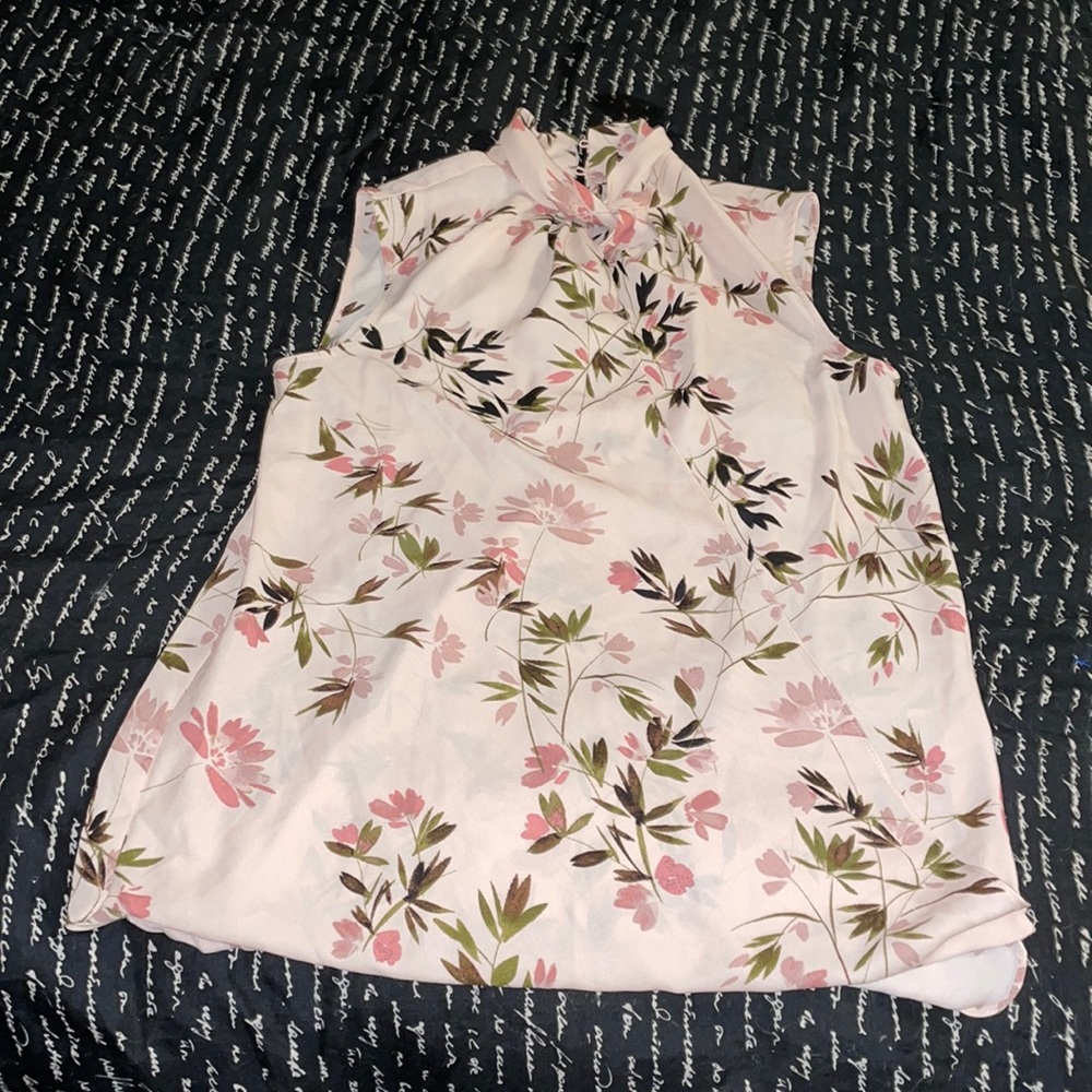 Sleeveless Light Pink Floral Tunic Blouse